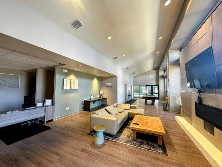Winter Haus, Winter Park 2 Bedrooms Corner Unit W Outdoor Patio Walking Distance To The Center Of Town Dış mekan fotoğraf